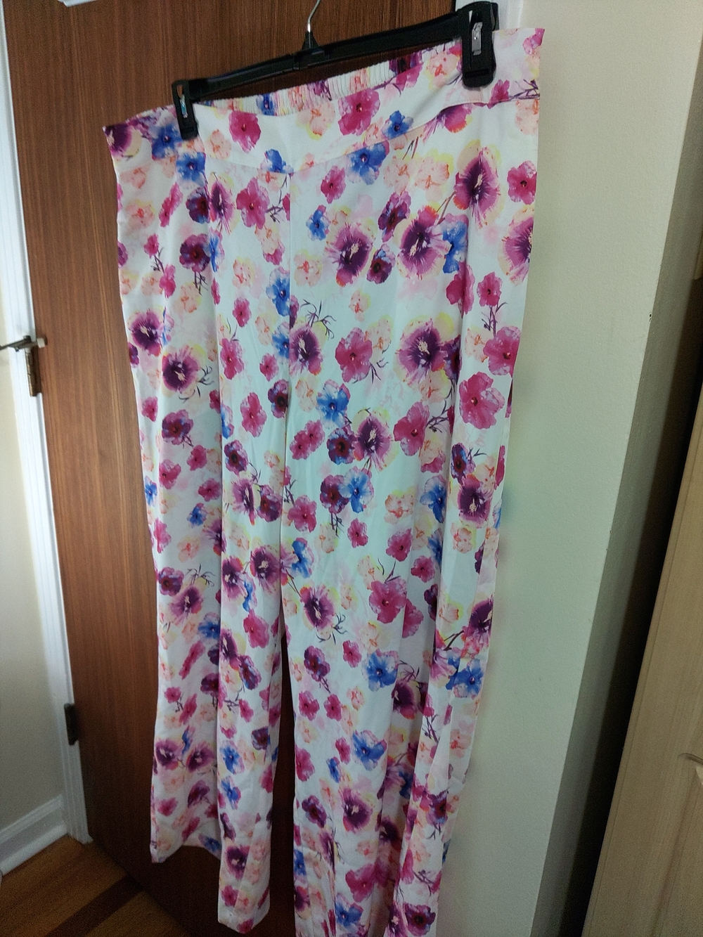 Bar III White Floral Pajama Bottoms with Pink, Purple & Blue Flowers